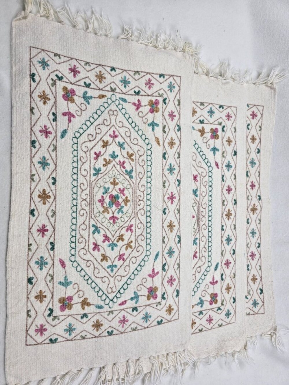 Decorative Bohemian Floral Placemats Table Runner Set Of 3 With Fringe Boho